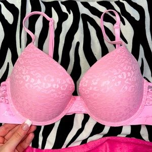 PINK Wear Everywhere Push Up Bra 💗